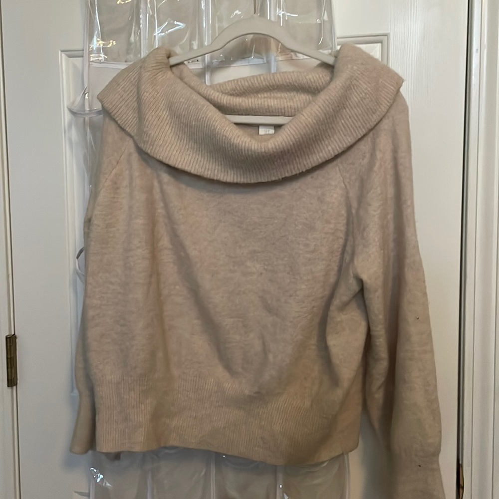 H&M sweater